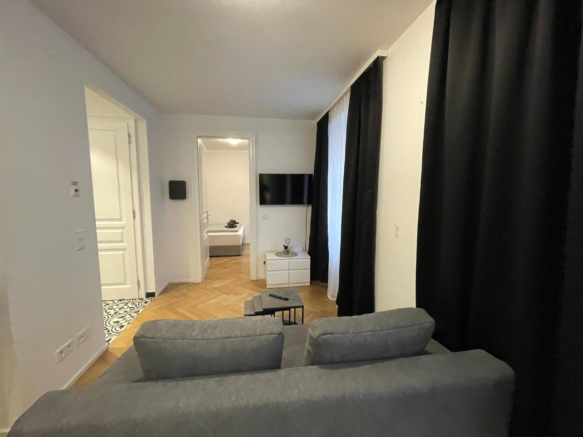 1St City La Opera Suites Viyana Dış mekan fotoğraf