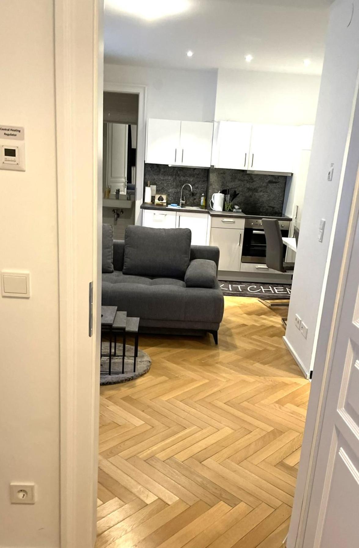 1St City La Opera Suites Viyana Dış mekan fotoğraf