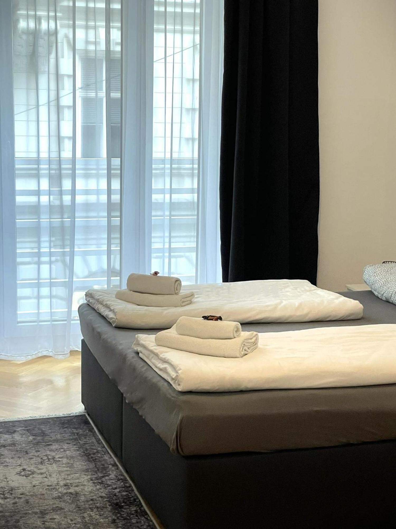 1St City La Opera Suites Viyana Oda fotoğraf